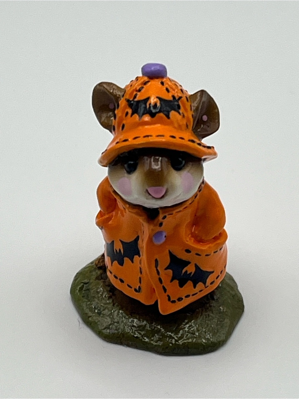 1991 Wee Forest Folk M-180 April Showers Halloween edition pristine with box